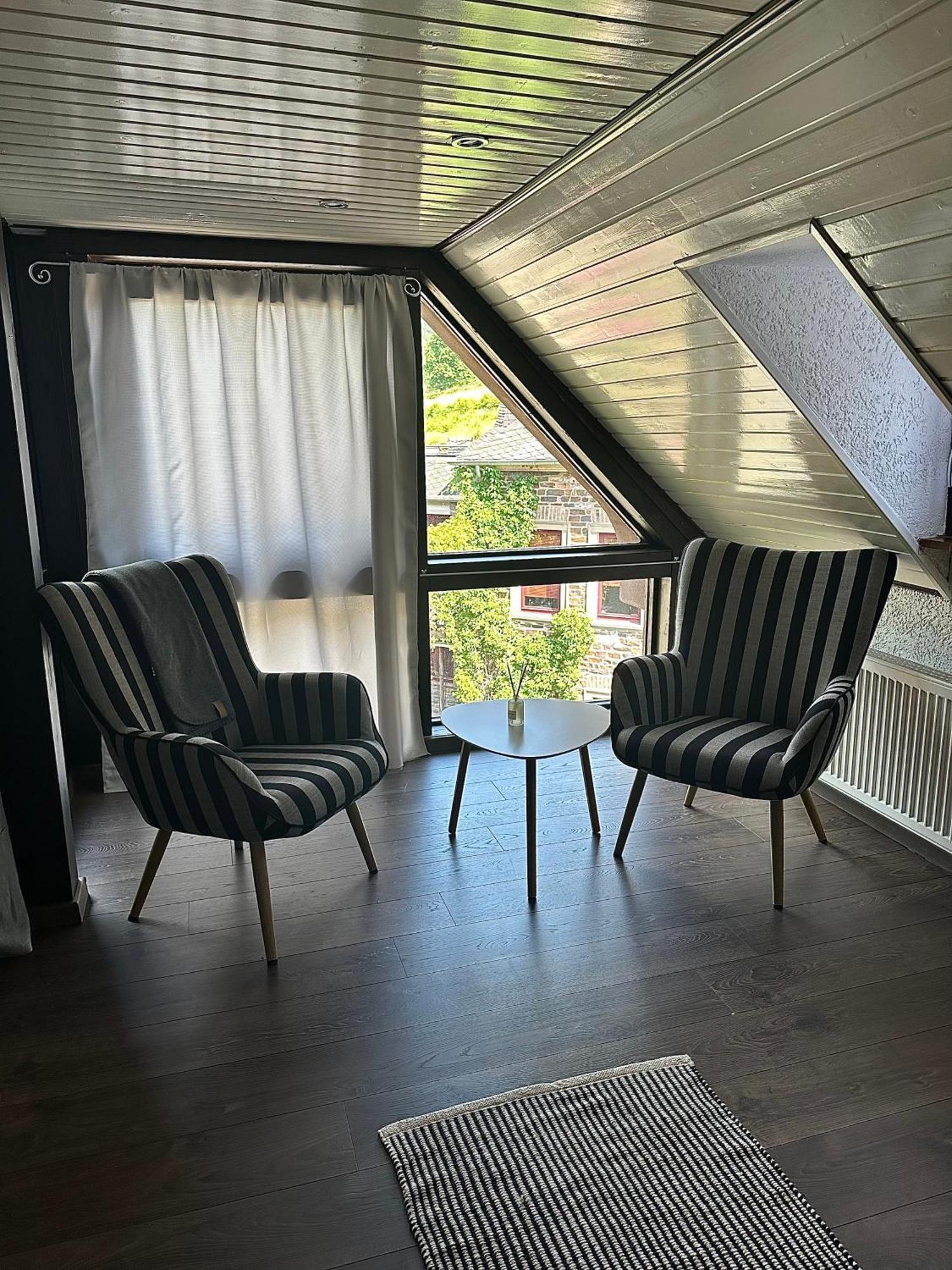 Haus Daniela Oberstadt Cochem Bagian luar foto